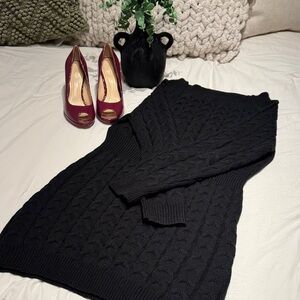 Elegant Black Long Sleeve Dress